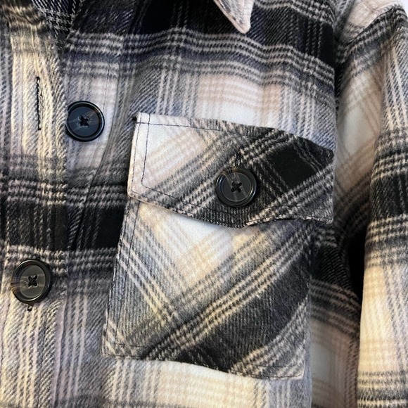 BB Dakota by Steve Madden Ladies Boxy Plaid Shacket Jacket Flannel NWT Large - Picture 7 of 13